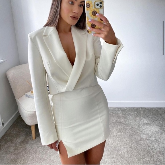 NWT ZARA Cropped Blazer White M Blogger’s Fav - Picture 3 of 11